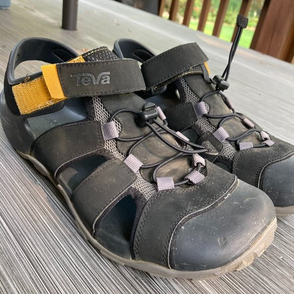 Teva Flintwood Fisherman Sandal